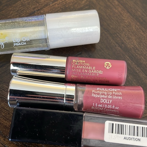 9 lipsticks and lip oil bundle - Picture 5 of 5